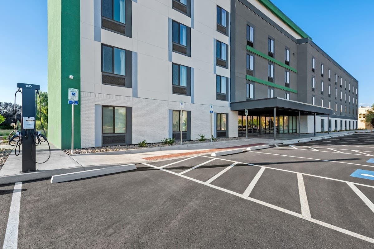 ECHO Suites Extended Stay by Wyndham Reno
