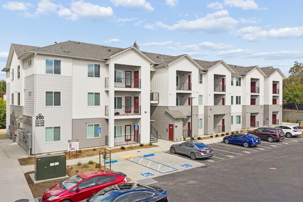 Harrington Grove Apartments — photo 4