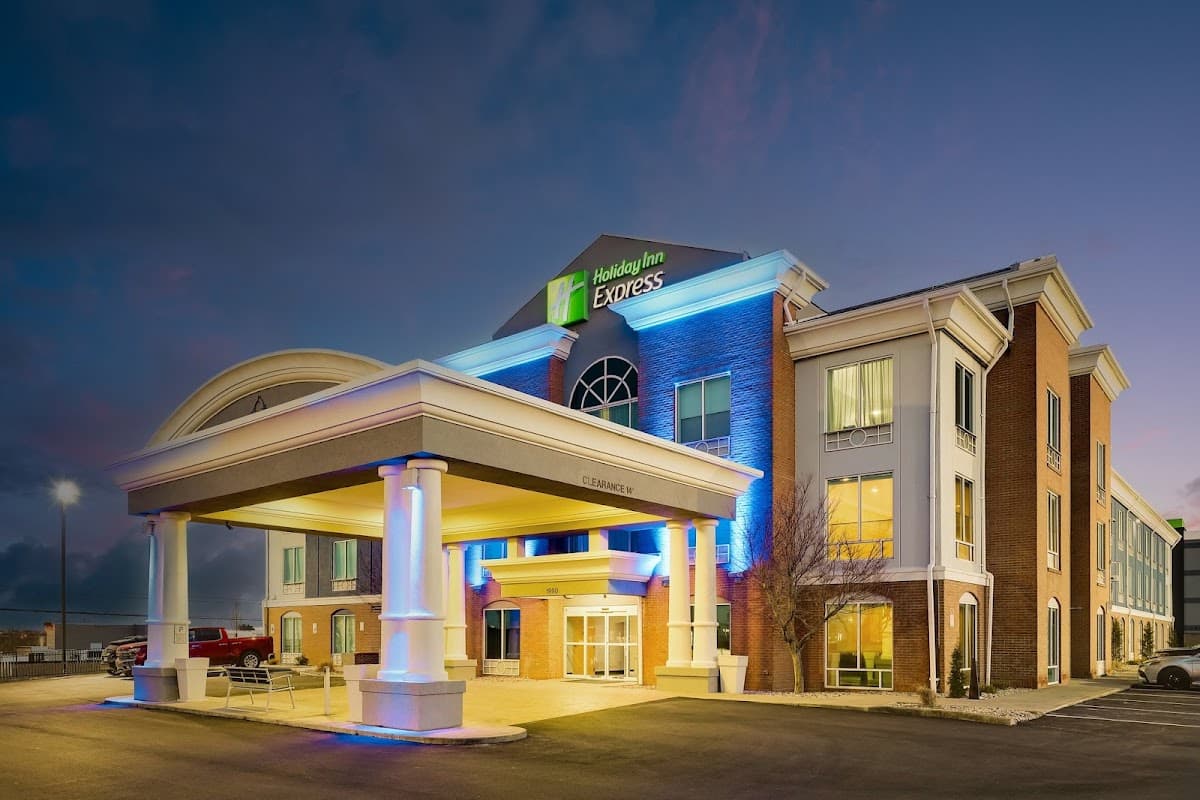 Holiday Inn Express & Suites Richmond by IHG