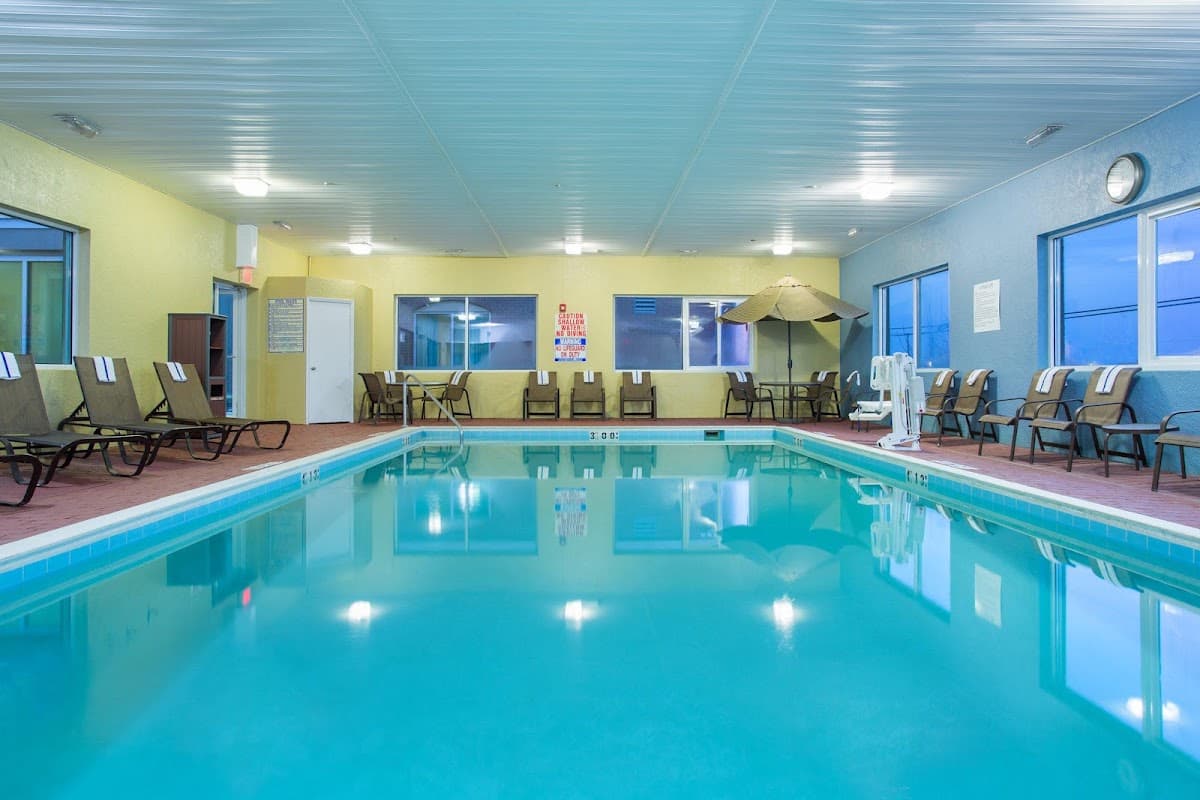Holiday Inn Express & Suites Richmond by IHG — photo 3
