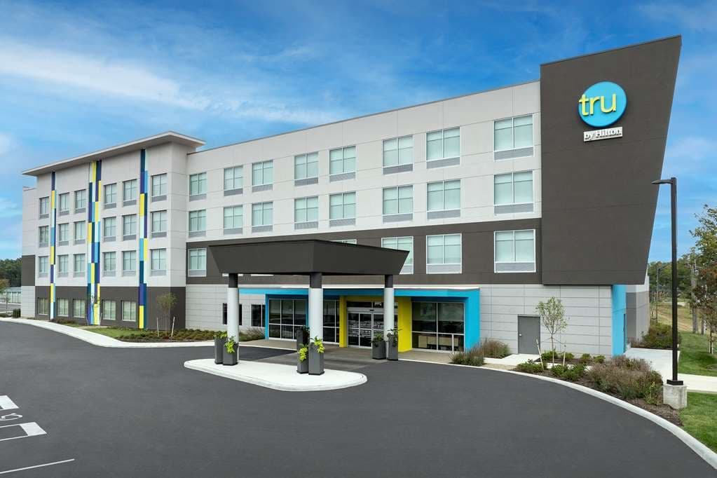 Tru by Hilton Columbus East Broad — photo 5