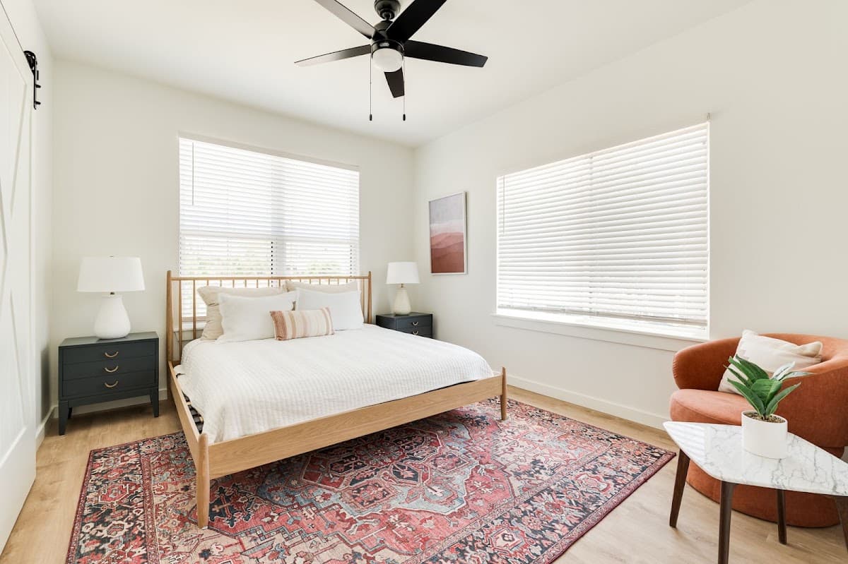 B12 Apartments — photo 2