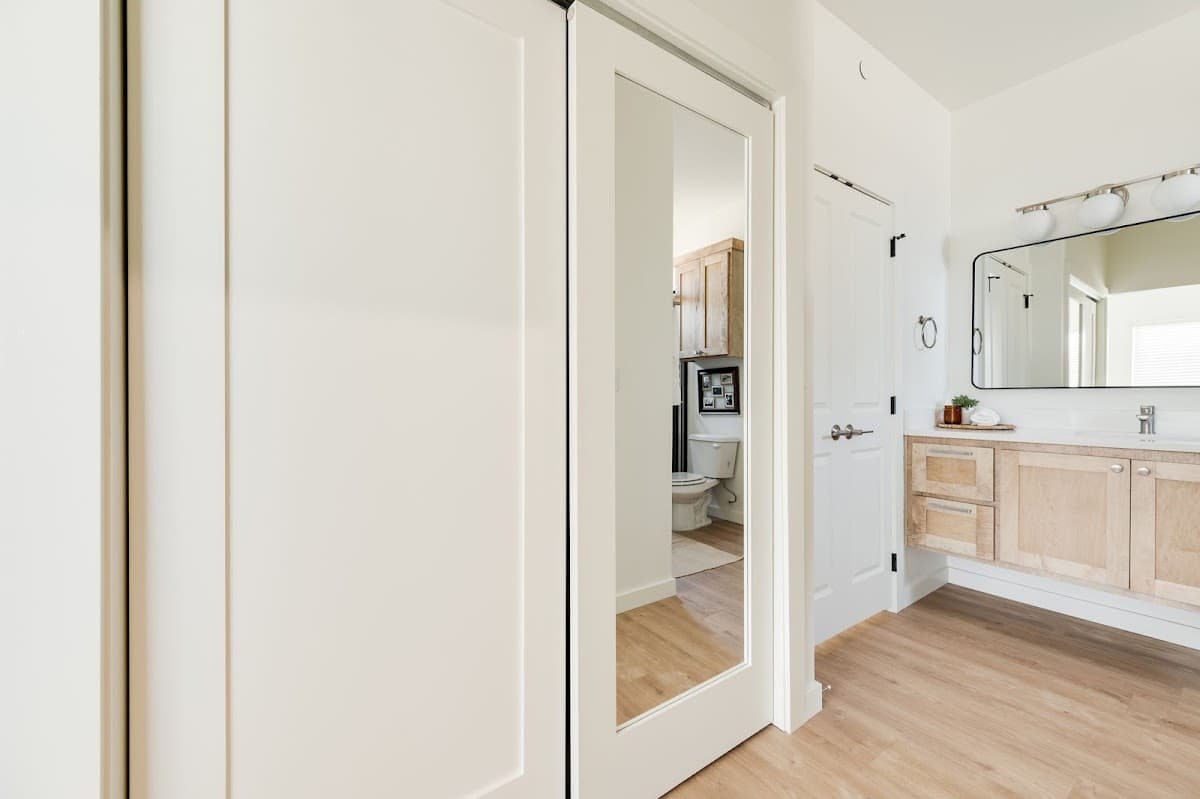 B12 Apartments — photo 5