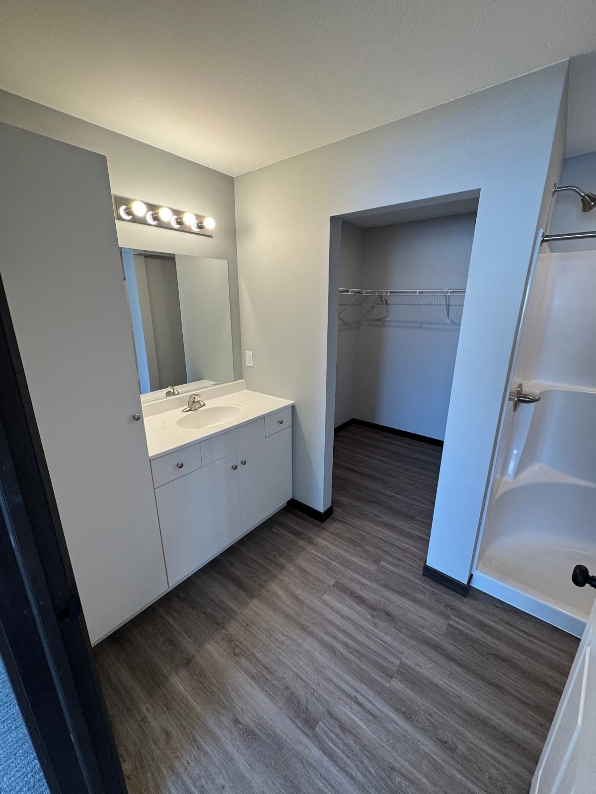 Century Square Apartments — photo 5