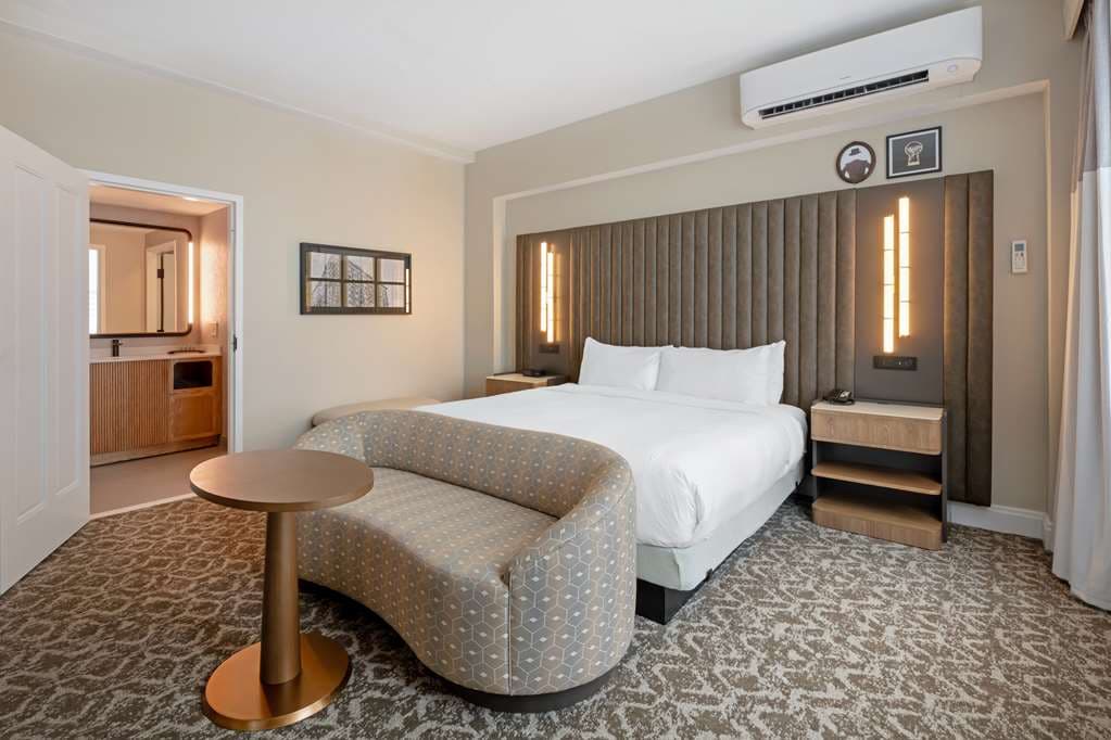 Hotel Flor Tampa Downtown, Tapestry Collection by Hilton — photo 2