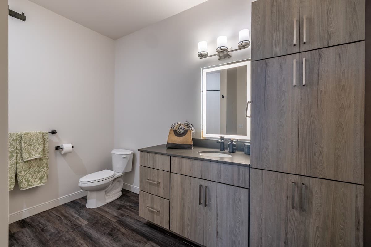 Confluence Apartments — photo 3