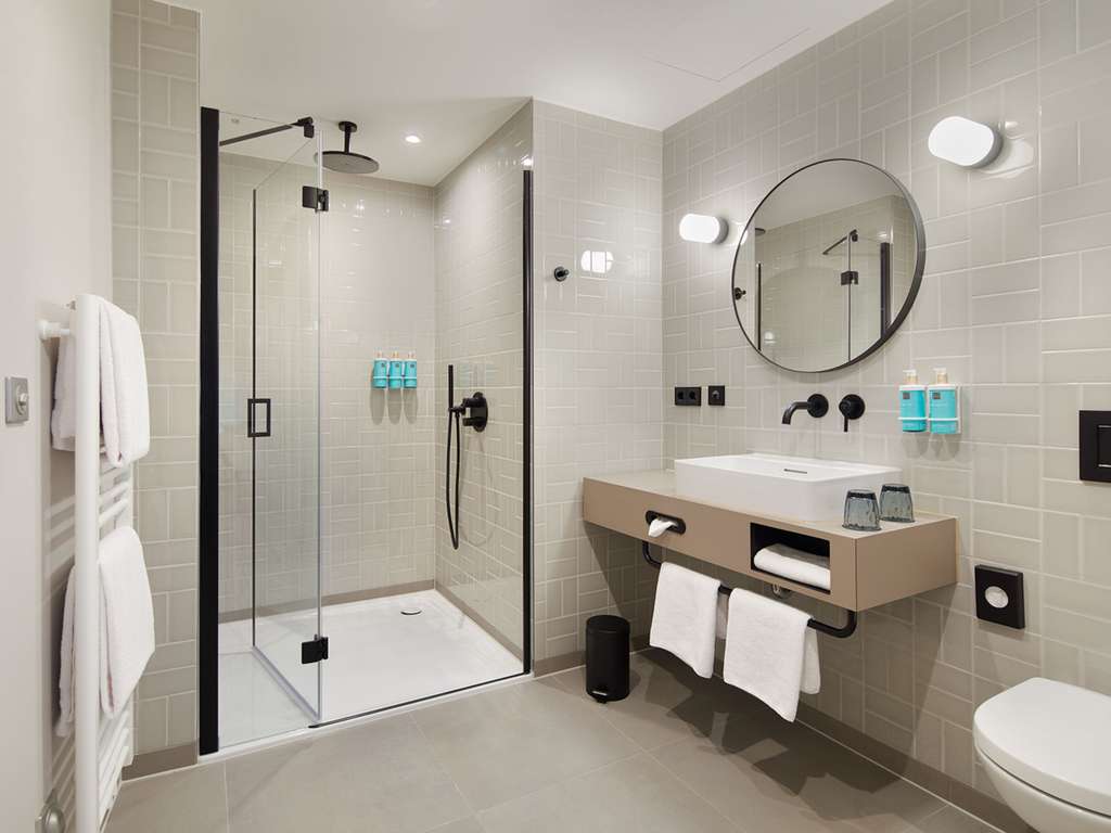 Novotel Hamburg Central Station — photo 3