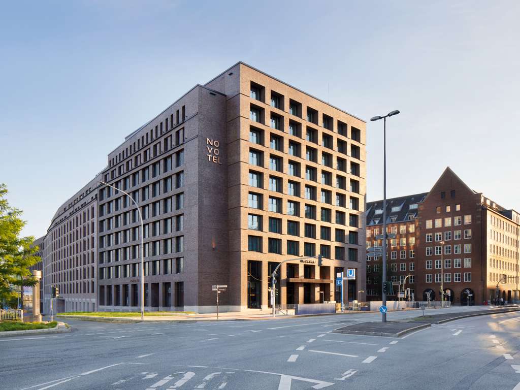 Novotel Hamburg Central Station — photo 4