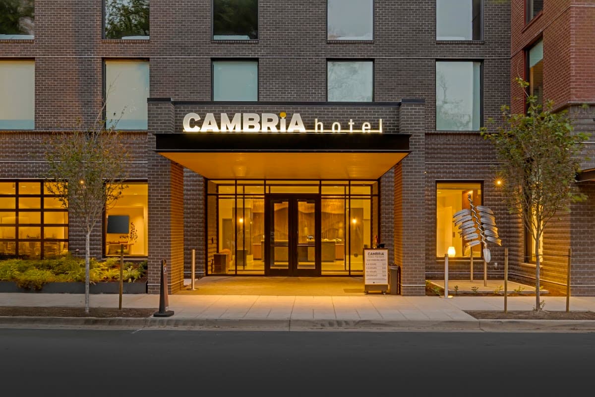 Cambria Hotel Portland - Pearl District — photo 4