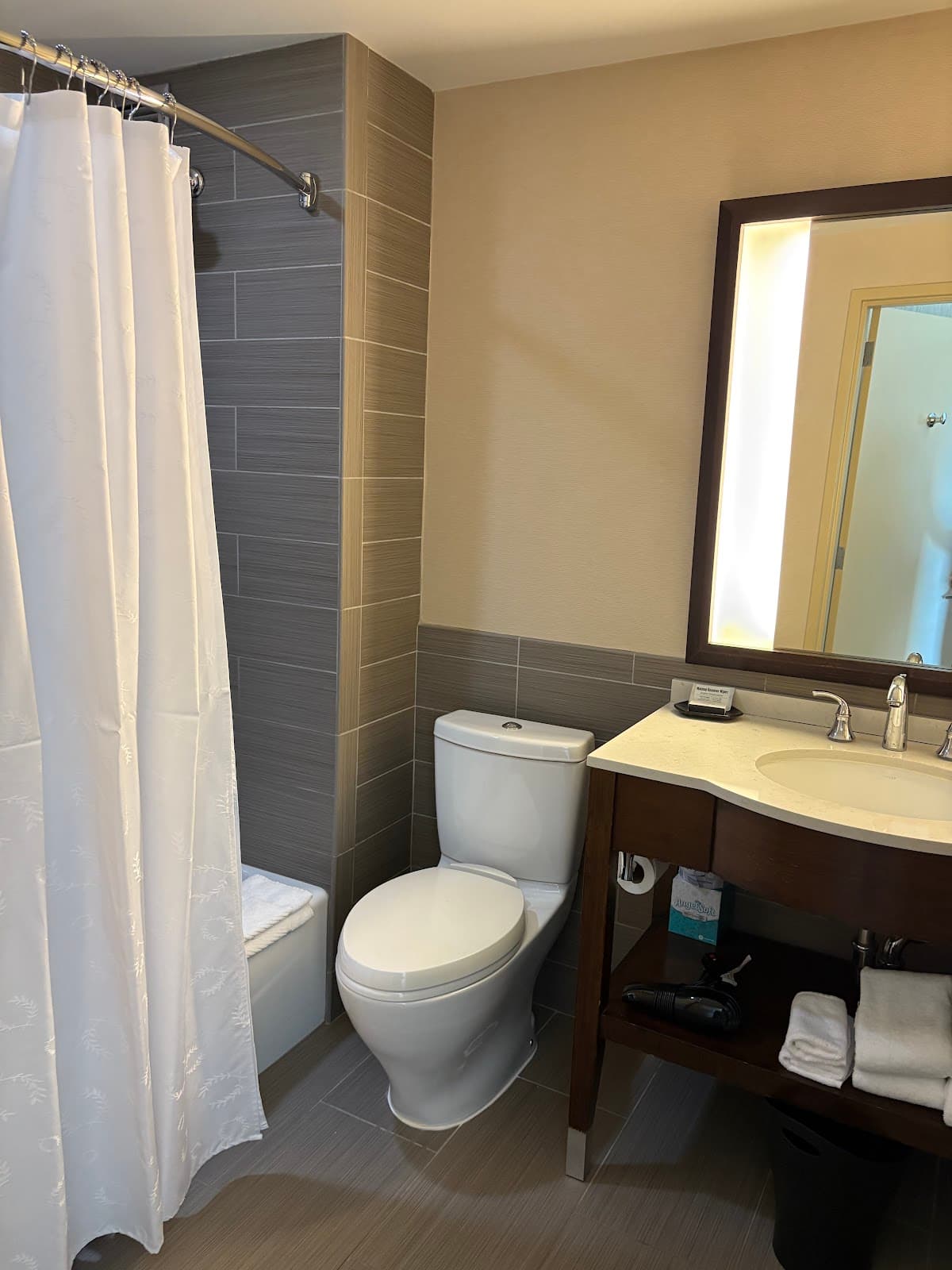 Sheraton Lincoln Harbor Hotel — photo 4