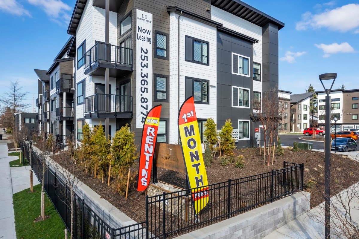 Pacific Ridge Apartments — photo 4