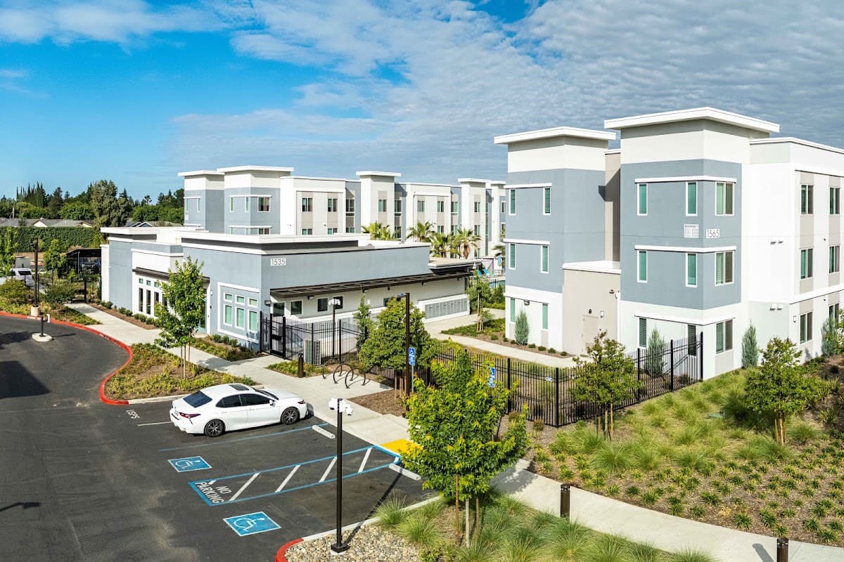 River Canyon Apartments — photo 1