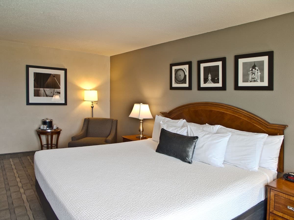 Inn at the Convention Center — photo 4