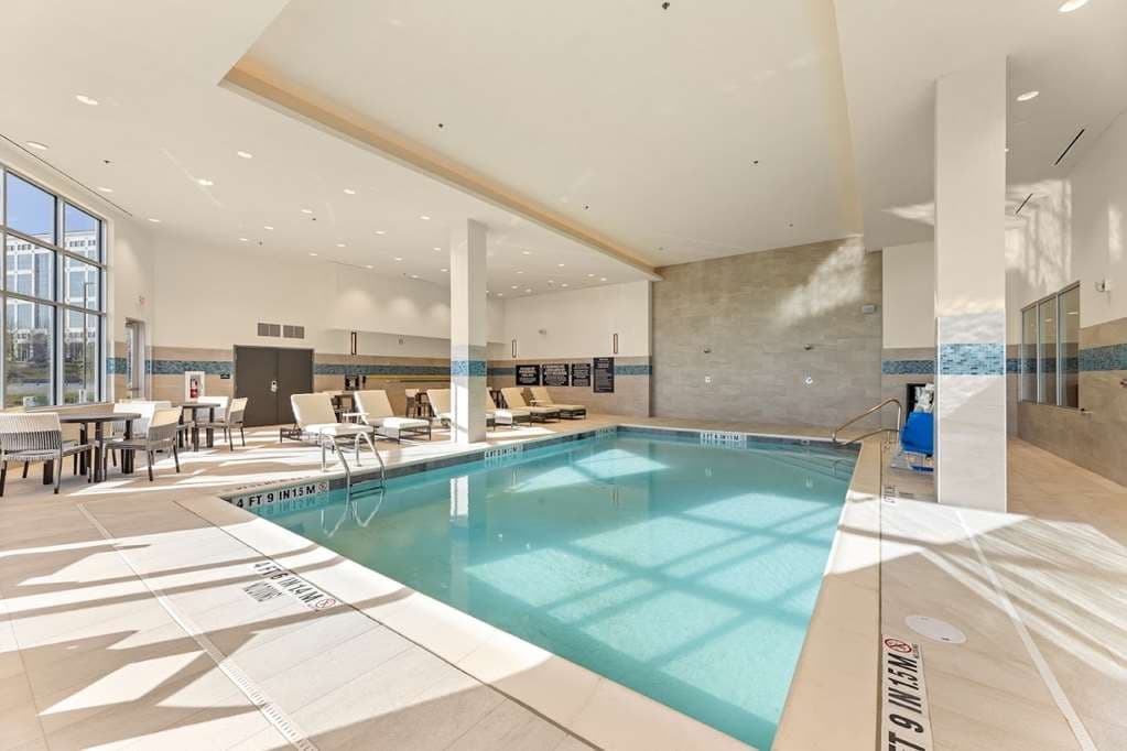 Embassy Suites by Hilton Irving Las Colinas — photo 3