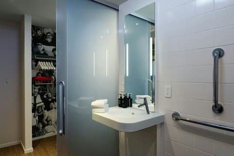 citizenM Washington DC Georgetown — photo 3