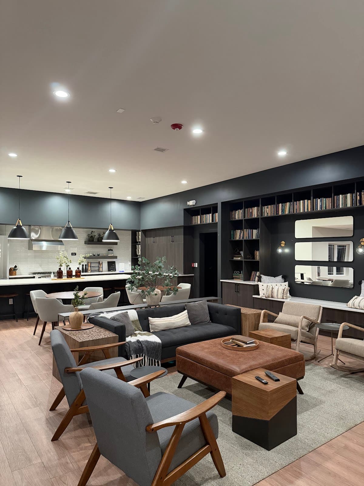 Page Living at Pinnacle Hills — photo 5