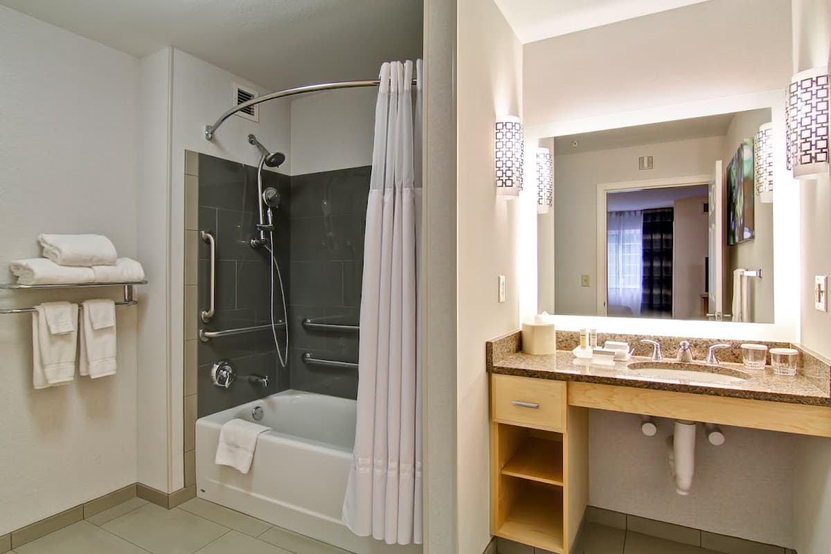 Homewood Suites by Hilton Stratford — photo 4