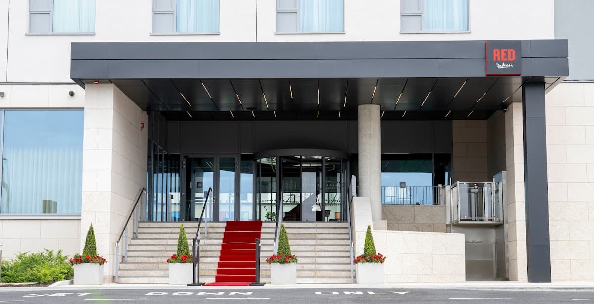 Radisson RED Galway — photo 4