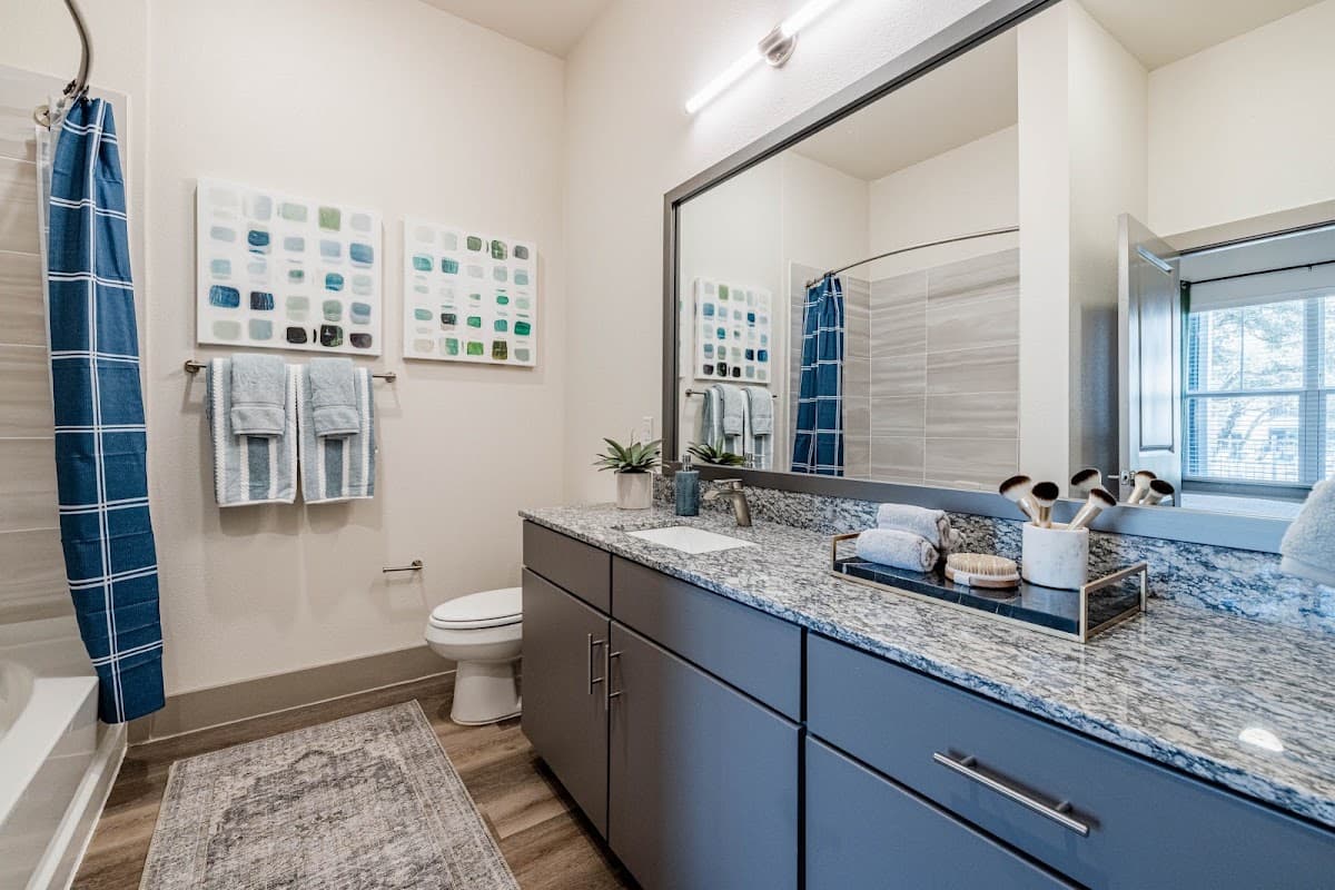 The Gabriel Georgetown Apartments — photo 4