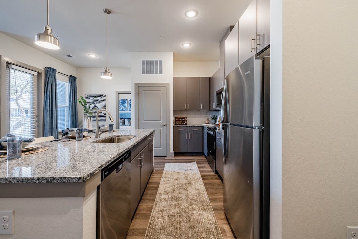 The Gabriel Georgetown Apartments — photo 5