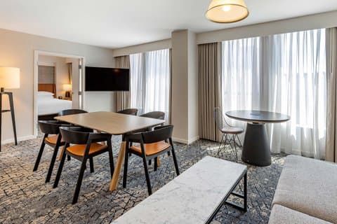Sheraton Suites Old Town Alexandria — photo 5