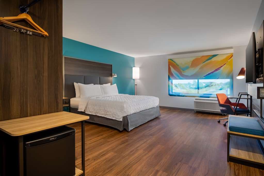 Tru by Hilton Merrillville — photo 5