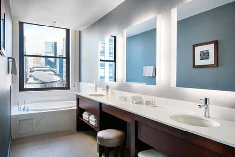 Residence Inn by Marriott Chicago Downtown/Loop — photo 3
