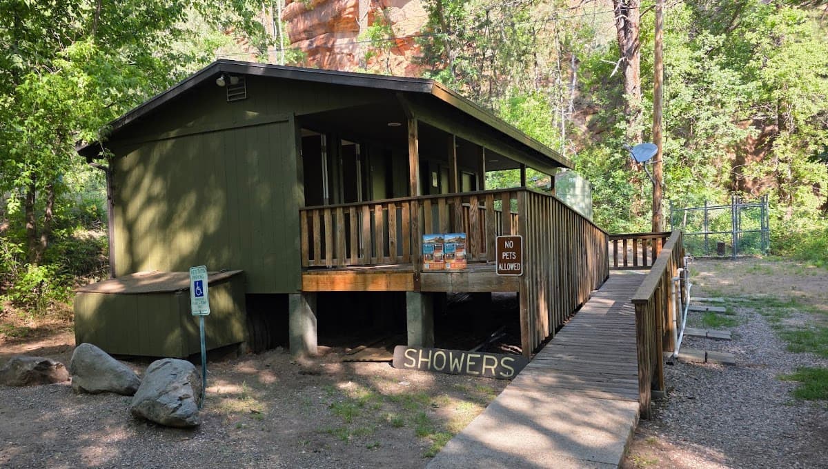 Cave Springs Campground — photo 1