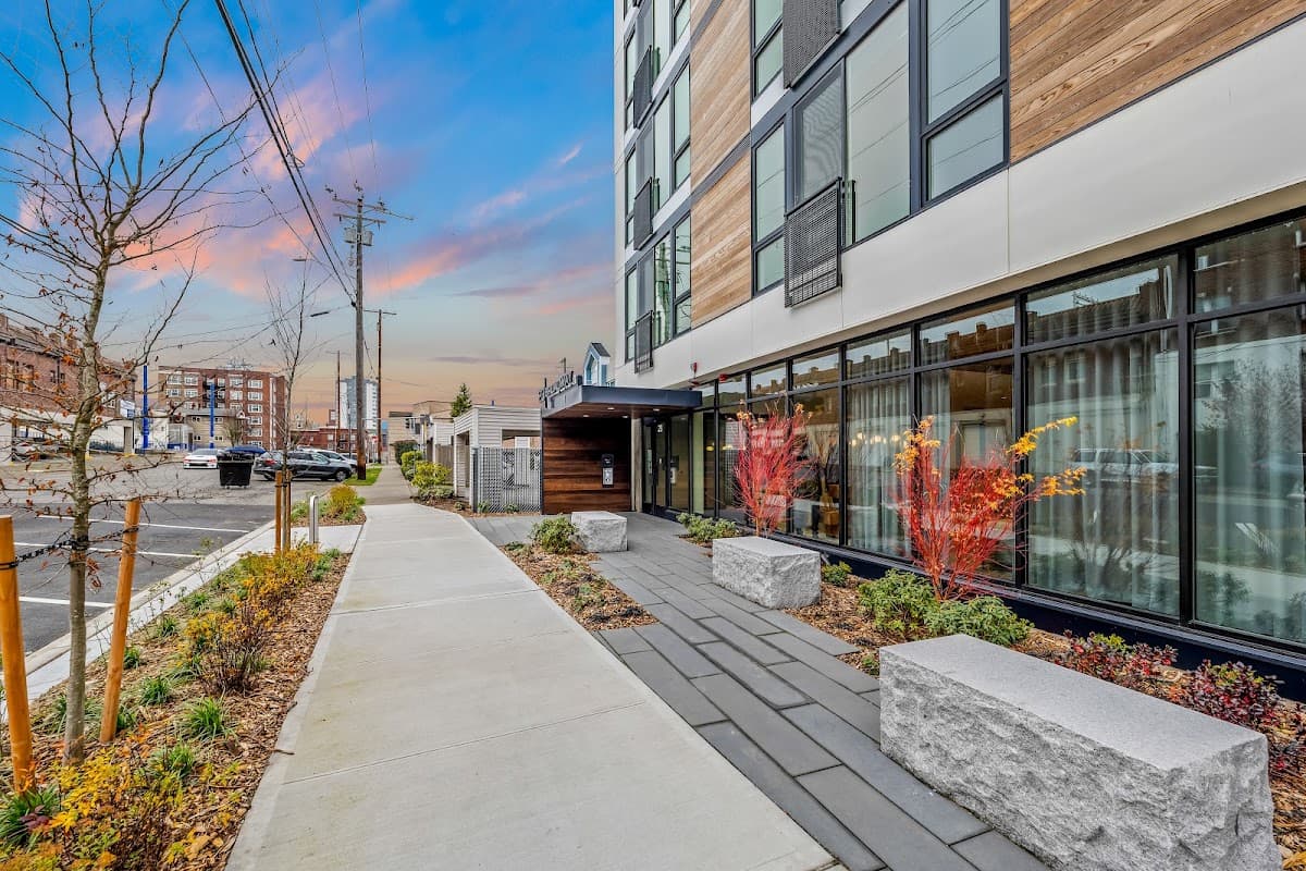 23 North Broadway Apartments