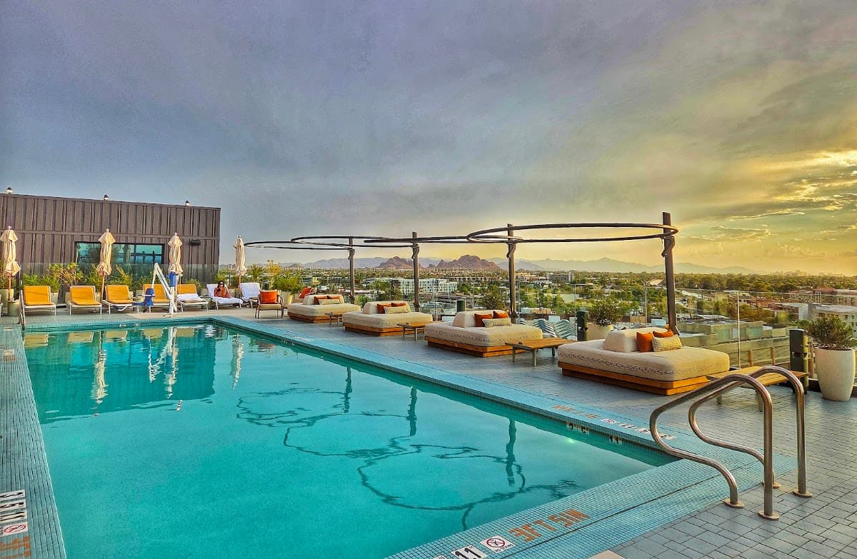 The REMI., Scottsdale, Autograph Collection — photo 3