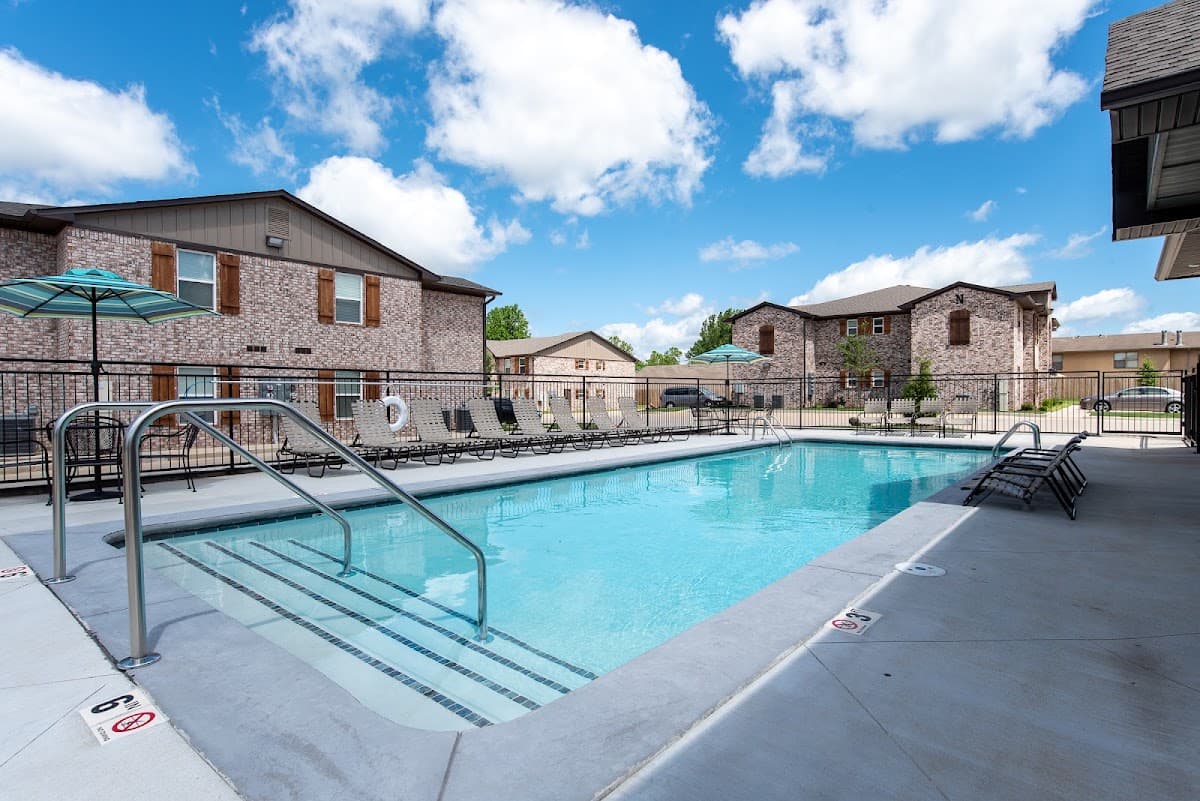 Frisco Apartments on Walnut