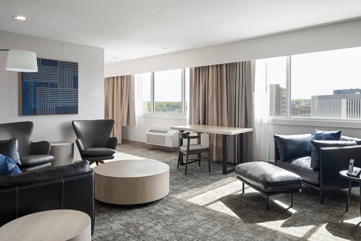 Holiday Inn Sioux Falls-City Centre by IHG — photo 5