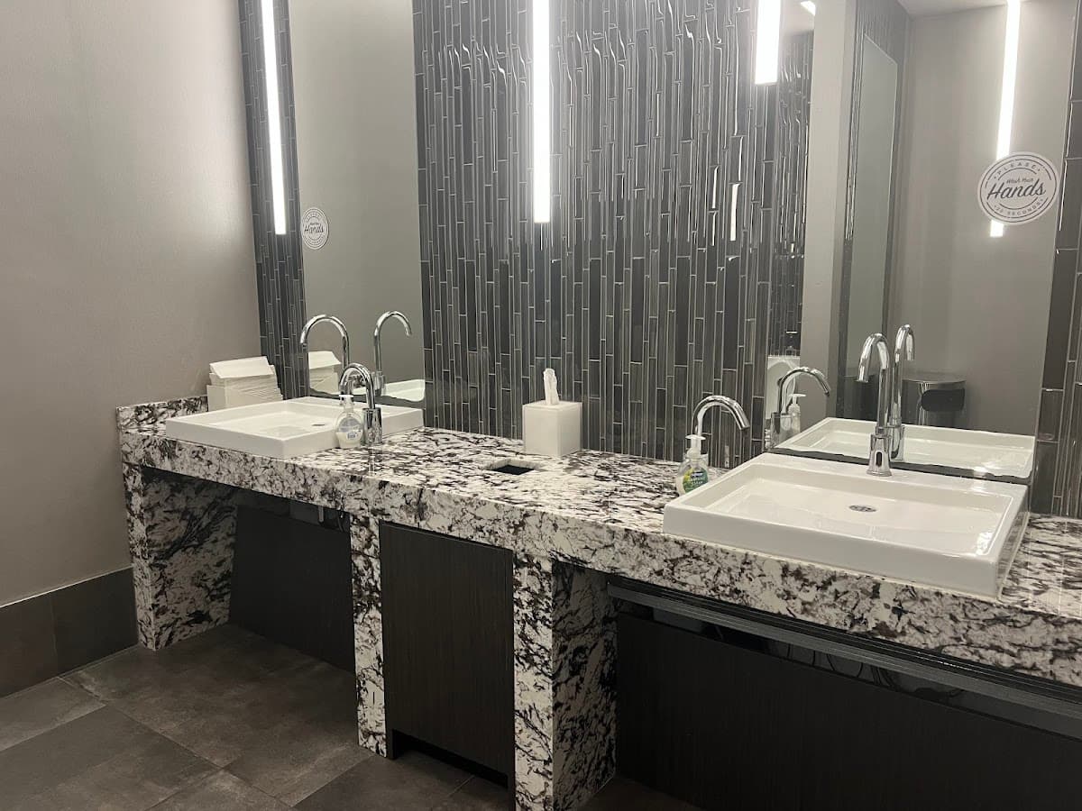 Dallas Marriott Suites Medical/Market Center — photo 4