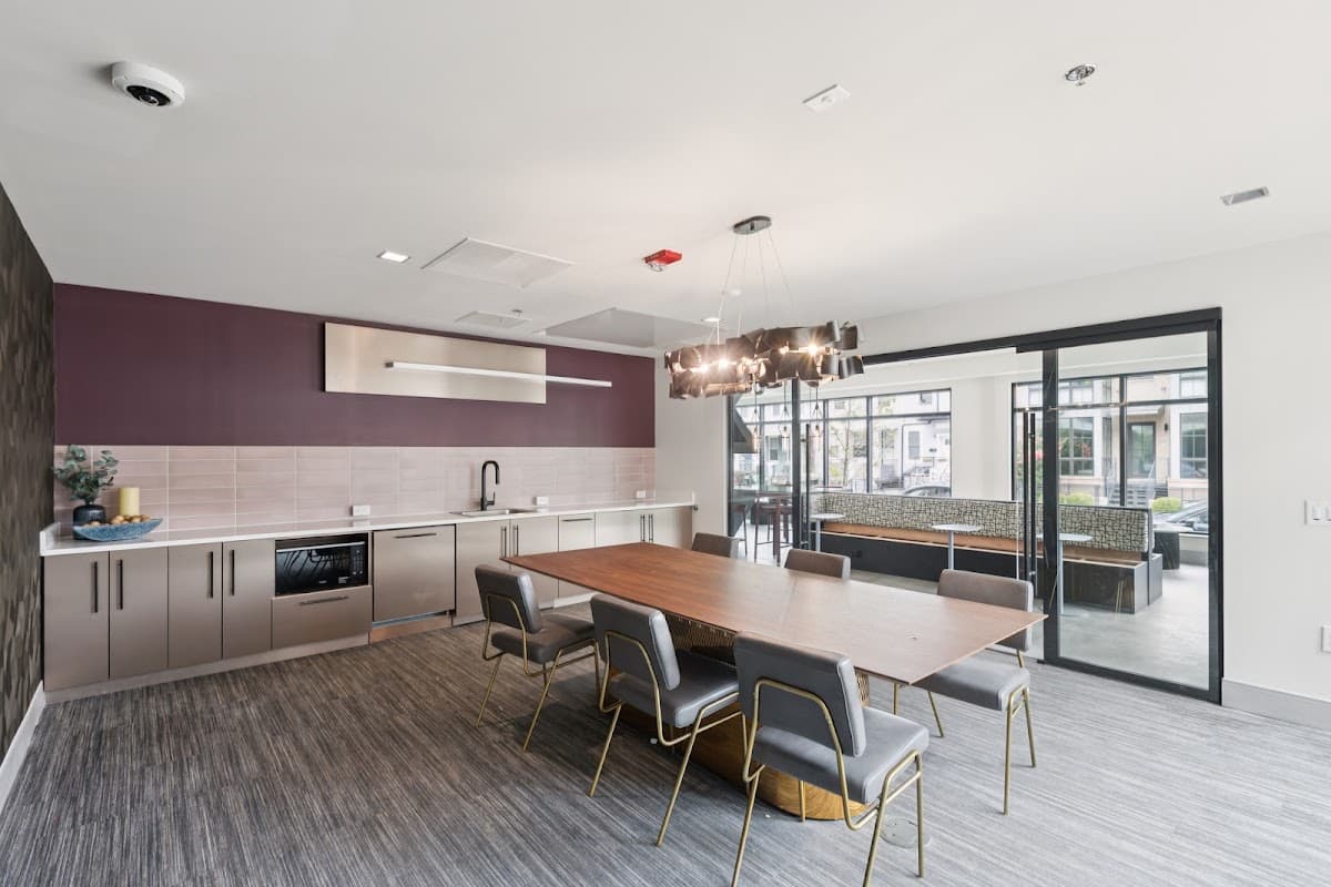 Park Morton Apartments — photo 4
