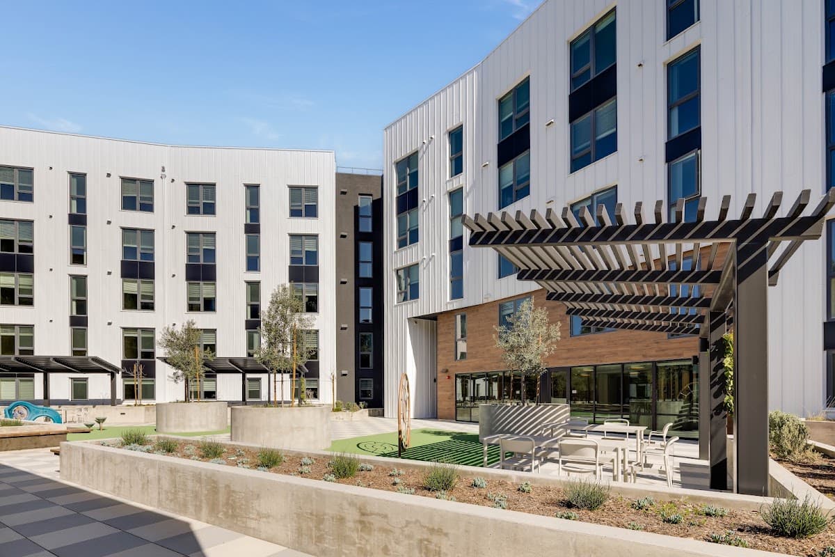 Skyline Apartments