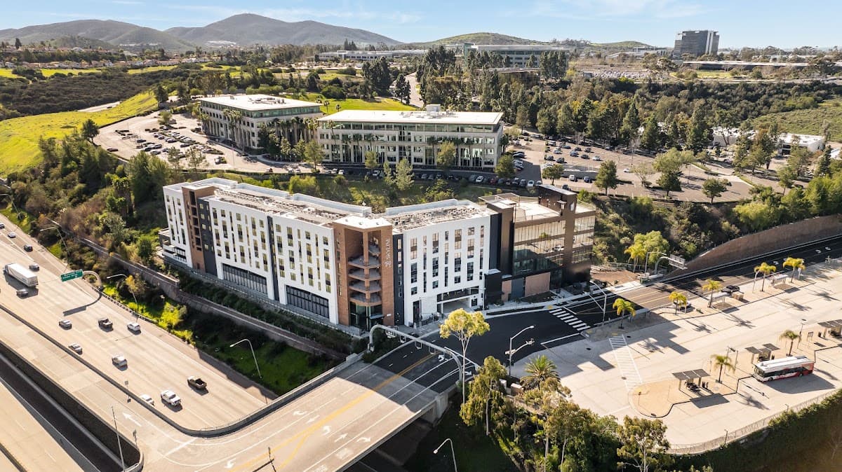 Skyline Apartments — photo 2