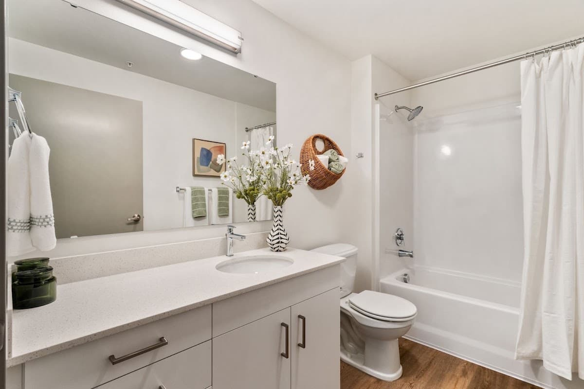 Solera Apartments — photo 3