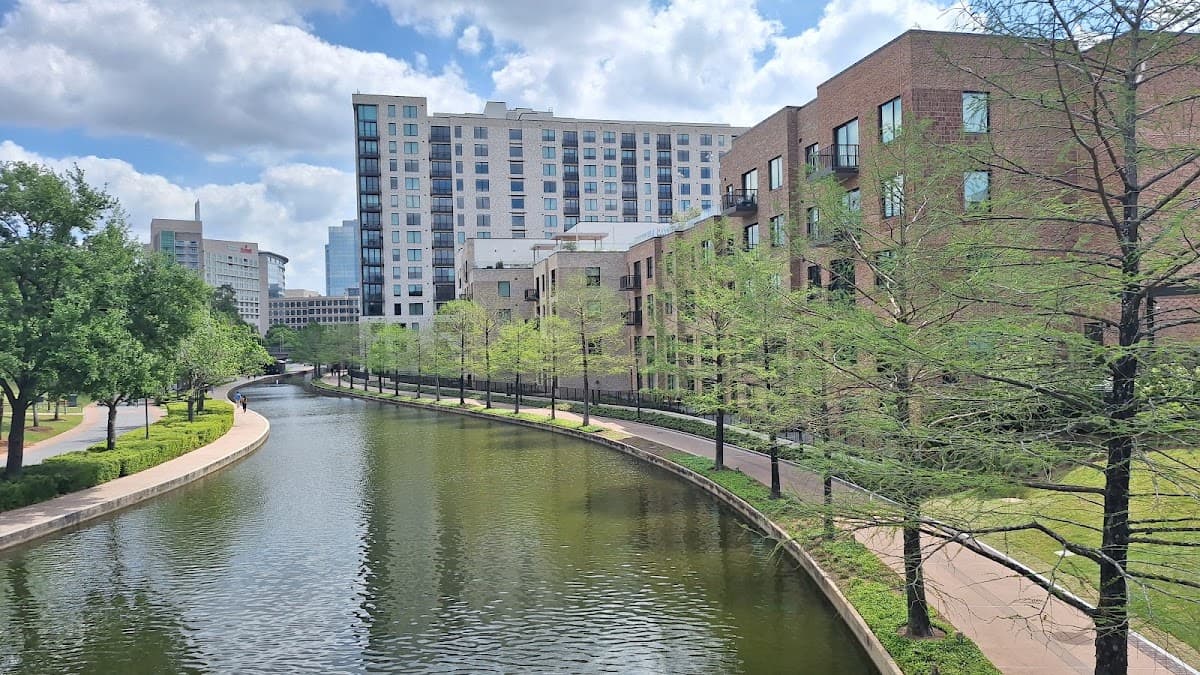 1 Riva Row