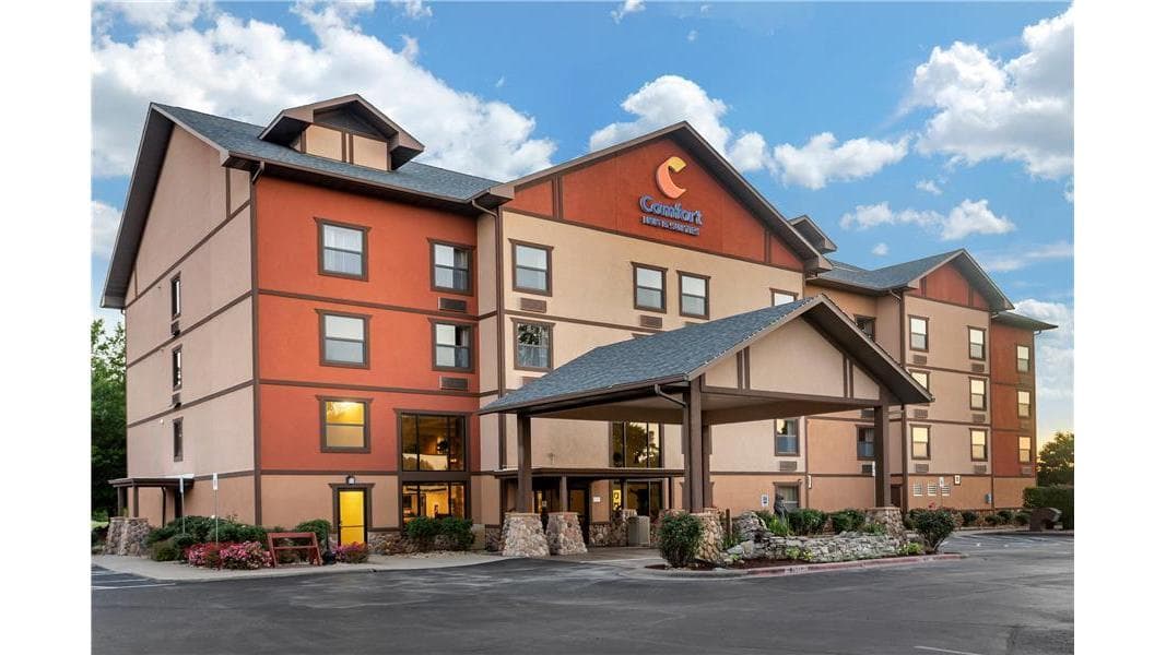 Comfort Inn & Suites Branson Meadows