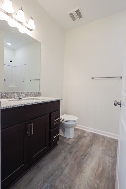 East Meadows Apartment Homes — photo 4
