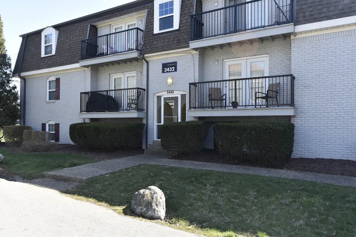 The Monarch Apartments — photo 3