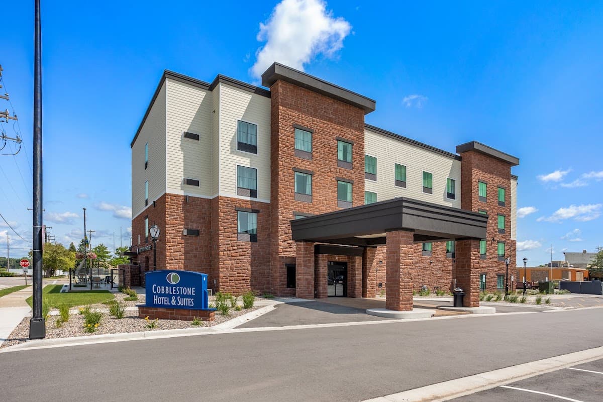 Cobblestone Hotel & Suites - De Pere/Green Bay — photo 5