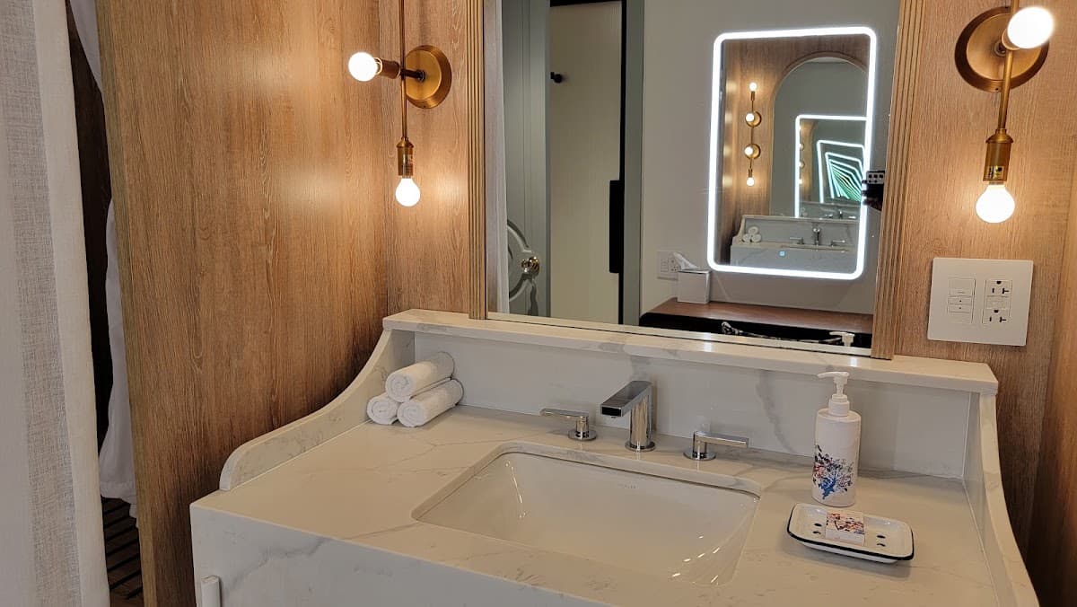 Virgin Hotels New Orleans — photo 4