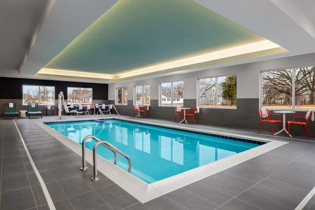 Tru by Hilton Oshkosh — photo 3