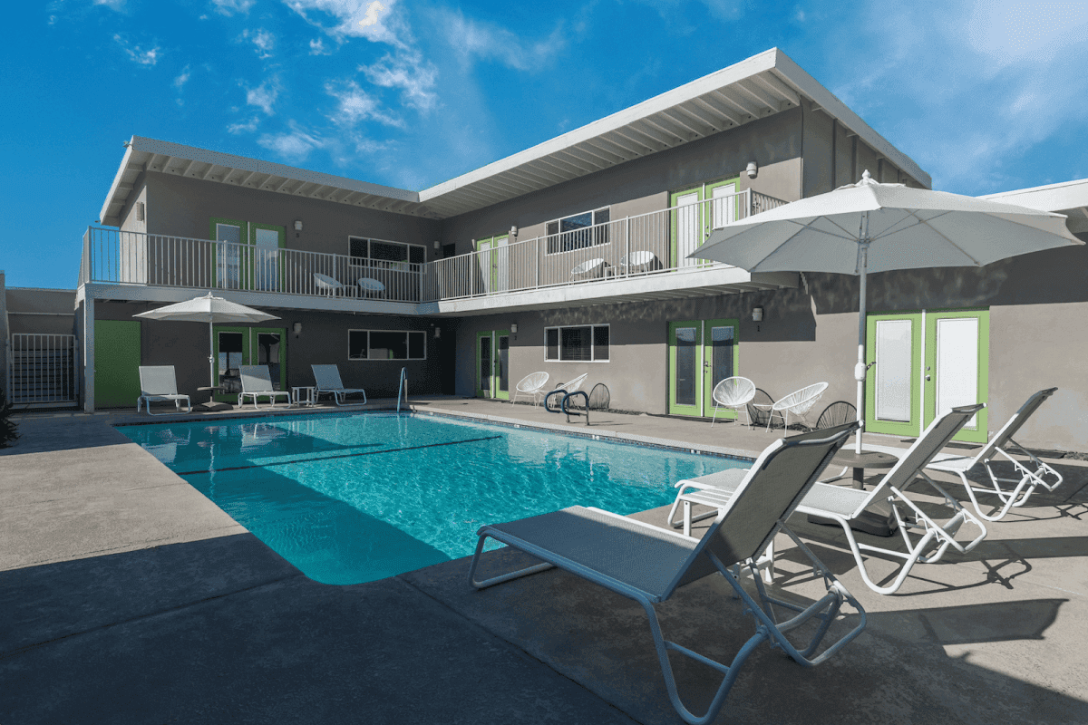 Desert Hot Springs Inn — photo 1