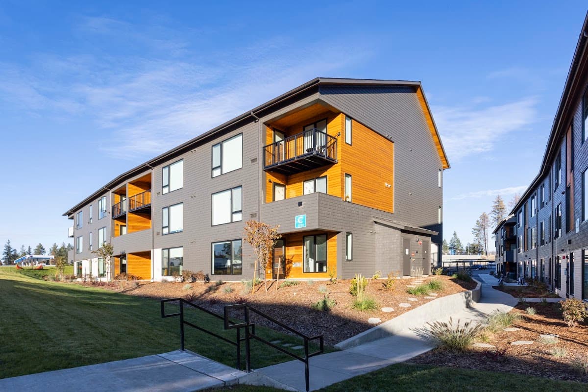 Bo Apartments