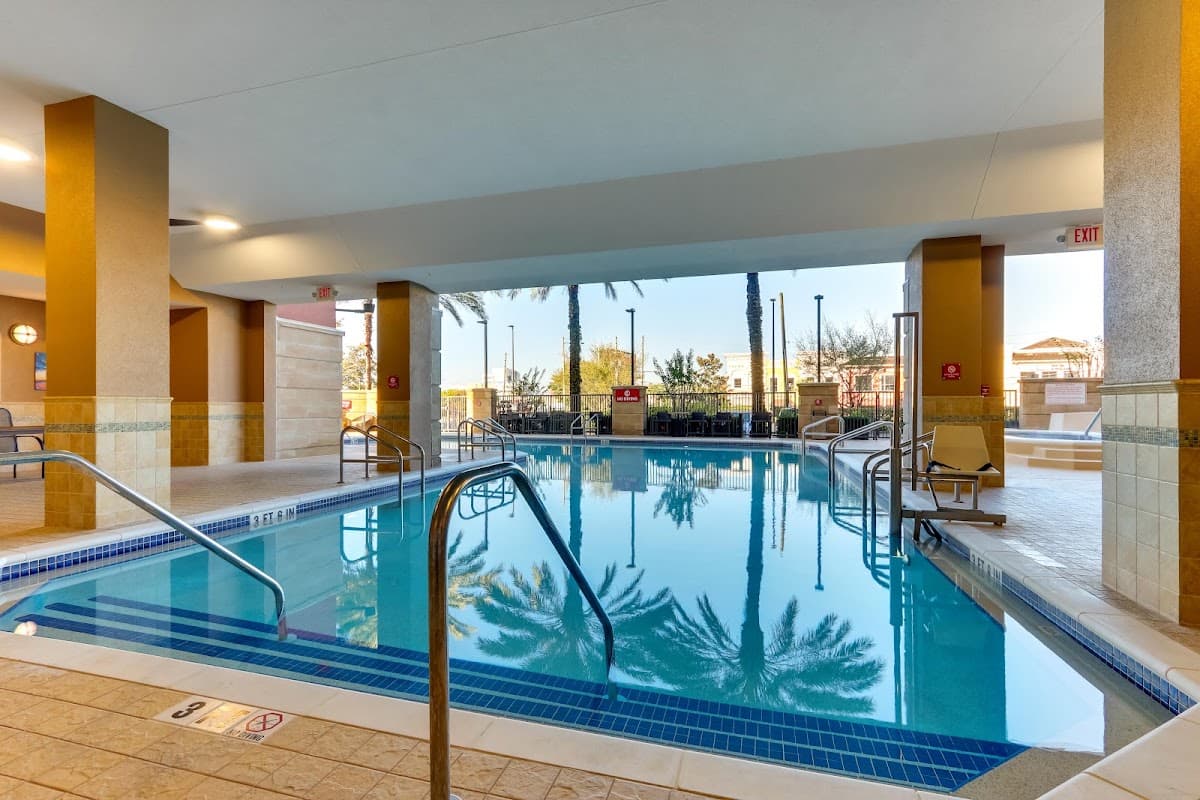 Drury Inn & Suites near Universal Orlando Resort — photo 3
