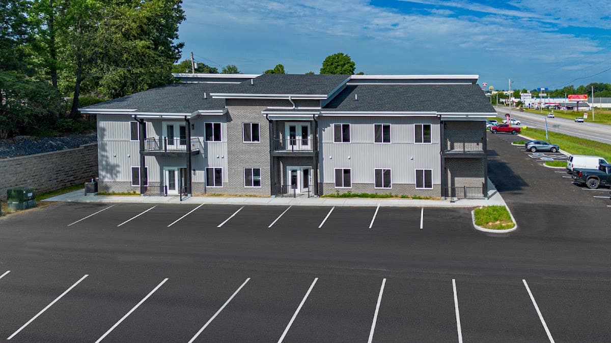 Oaks Place Apartments