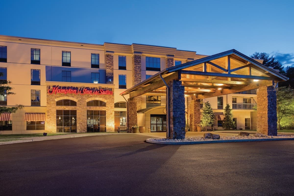 Hampton Inn & Suites Lake George