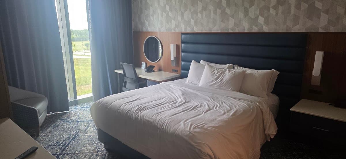 Hotel at Hollywood Casino — photo 2